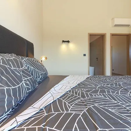Villa Esire With Private Pool *