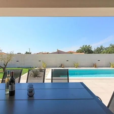Villa Esire With Private Pool *