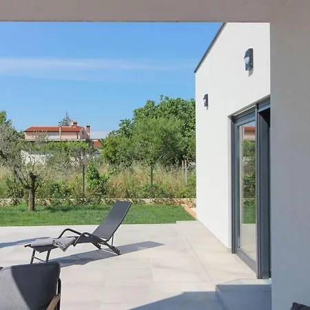 Esire With Private Pool * Pula